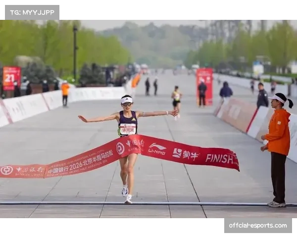 北京半程马拉松王文杰1小时1分15秒刷新国内男子半马纪录